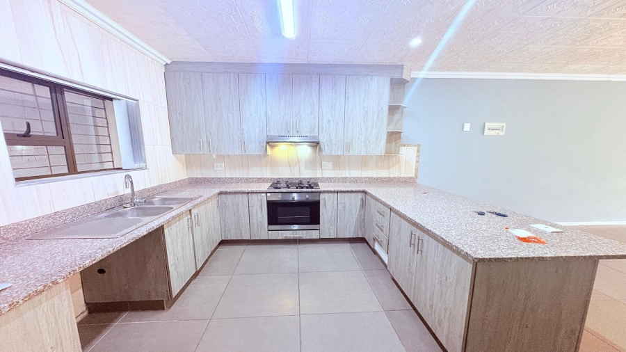 3 Bedroom Property for Sale in Hartenbos Central Western Cape